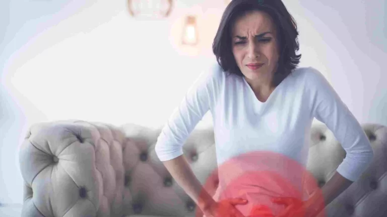 a woman experiencing Endometriosis